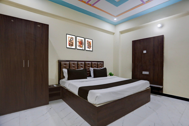Room 5, Classic SGD Lawn And Hotel, Varanasi