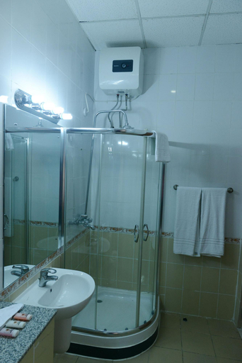 Bathroom 5, Statement Hotel, AbujaMun