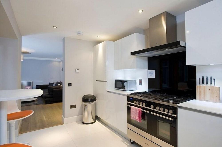 Others 5, Destiny Scotland - Q-Residence, Edinburgh
