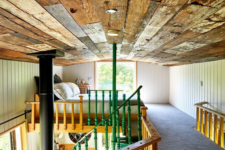 Others 5, Extraordinary Huts, East Sussex