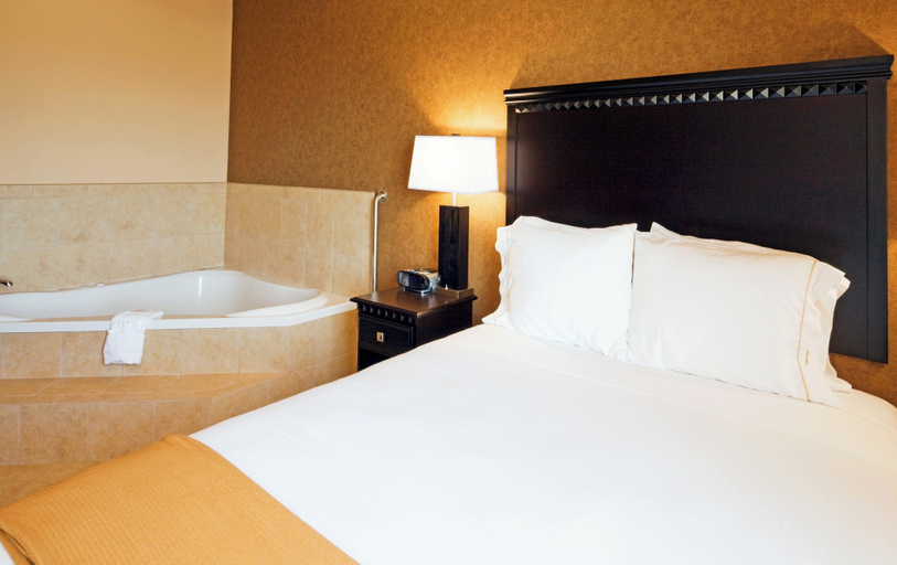 Bedroom 3, Holiday Inn Express & Suites ENNIS by IHG, Ellis