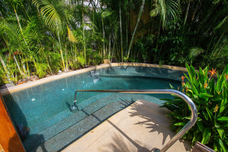 Room 5, Quiya Beach Residences, Compostela