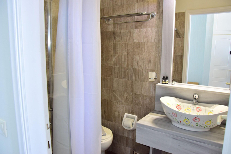 Bathroom 5, Lido Corfu Sun Hotel 4 Stars All-inclusive, Ionian Islands