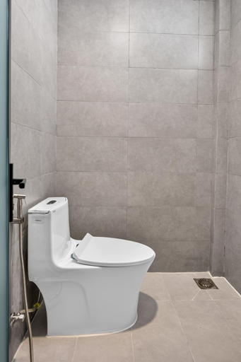 Bathroom 2, Phi Kite School, Ninh Hải