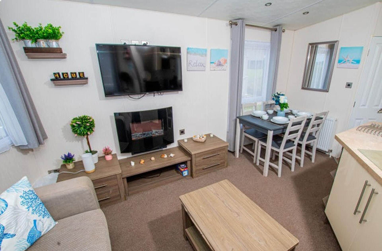 Living area 5, The Bay View Sea Views, Pool, Parking & Sleeps 6, Torbay