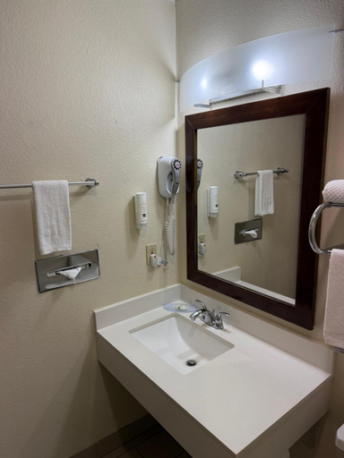 Bathroom 4, Quality Inn & Suites Grand Prairie South, Tarrant