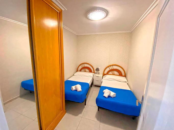 Bedroom 2, Apartamentos Portonovo Playa 3000, Pontevedra