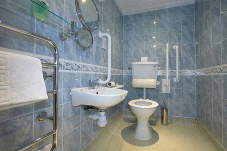Bathroom, Norcroft Guest House Vegetarian B&B., Cumbria