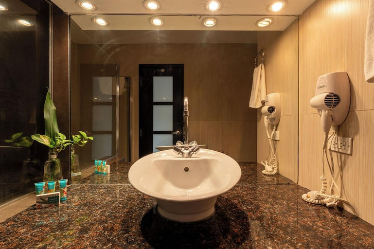 Bathroom 4, Riande Granada Urban Hotel, Panamá