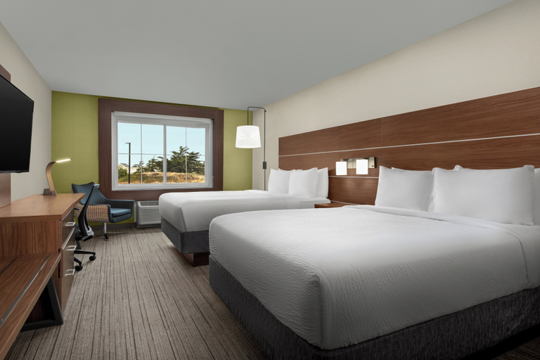 Bedroom 5, Holiday Inn Express & Suites MARINA - STATE BEACH AREA, Monterey