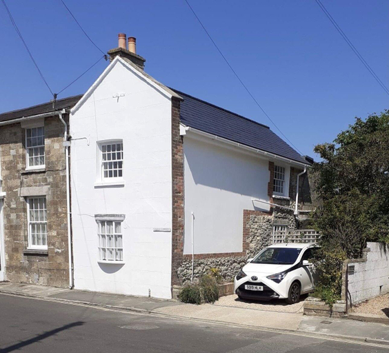 Exterior & Views 2, Grove Cottage, Isle of Wight