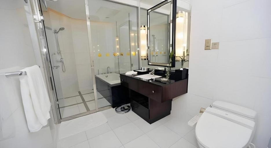 Bathroom 5, Grand Soluxe Zhongyou Hotel, Shanghai