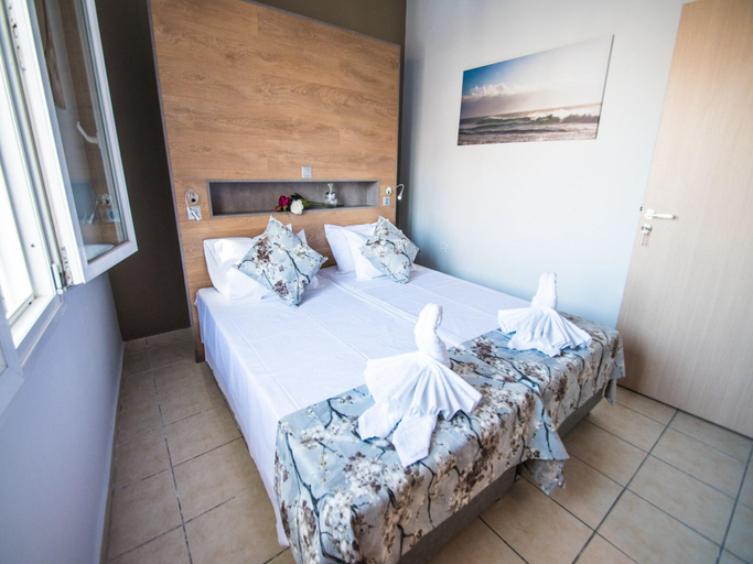 Bedroom 2, Chaniá Apartments, Crete