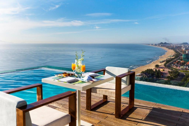 3, A La Carte Beachfront Lovers Bliss Retreat Studio, Da Nang