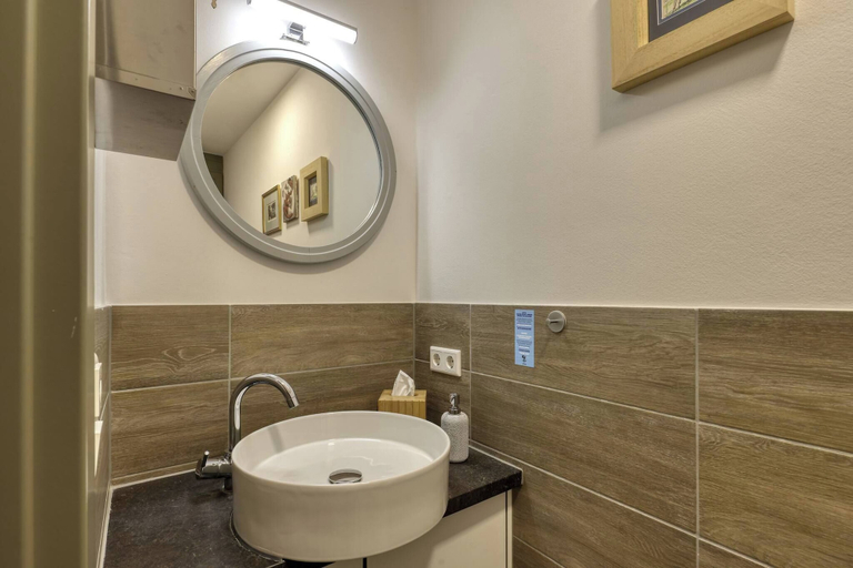 Bathroom 4, Holiday Home - Cityhouse WG9 - 6 Guests - 3BR, Main-Spessart
