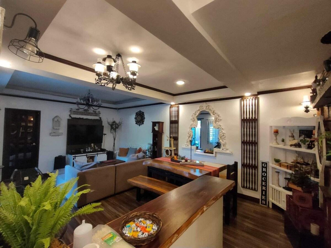 Others 5, AC House near Padre Pio w/parking, Santo Tomas