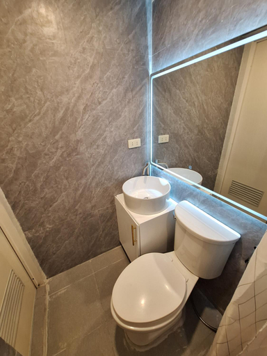 Bathroom 4, Tagaytay Staycation by Naya & Darla, Tagaytay City