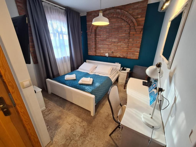 Bedroom 3, Hotel Staropolska, Tomaszów