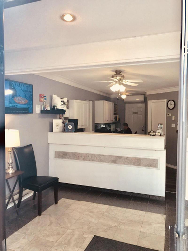 Public Area 3, Tiki Shores Inn & Suites, Okanagan-Similkameen