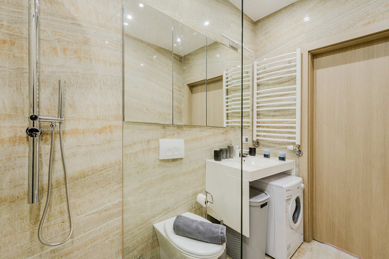 Bathroom 2, Siedmiogrodzka Flat With Views, Warsaw