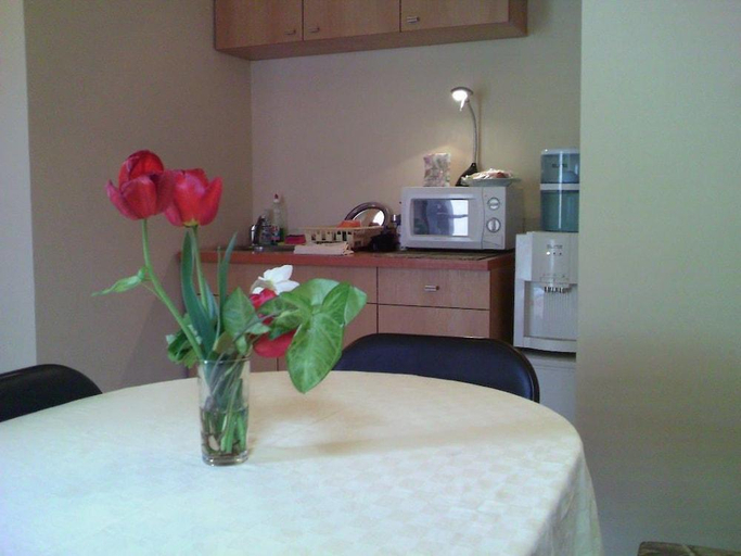 Bedroom 3, Avel Guest House, Stolichna
