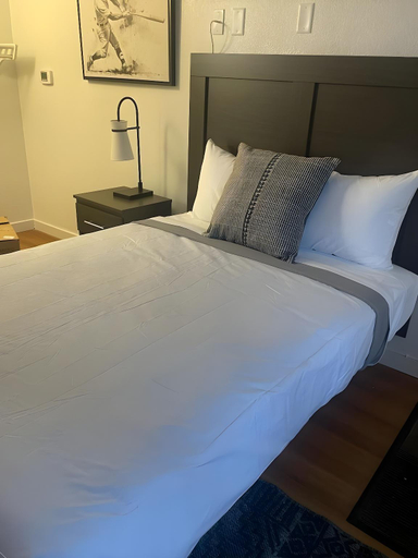 Bedroom 3, King Oscar Motel, Lewis