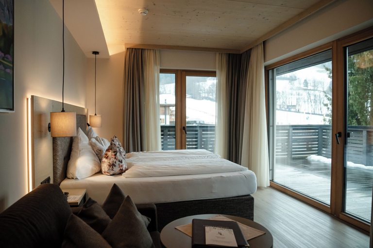 Bedroom 4, Aktiv Hotel Schweizerhof - Kitzbühel, Kitzbühel
