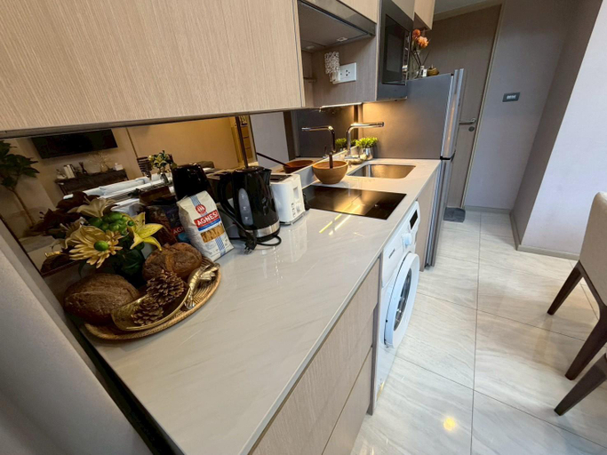 Others 4, Bangkok Apartments, Wattana