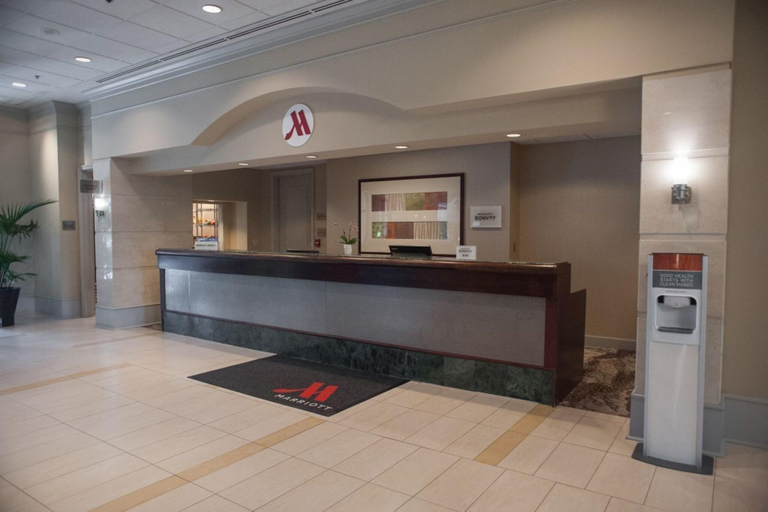 Public Area, Chicago Marriott Suites Deerfield, Lake