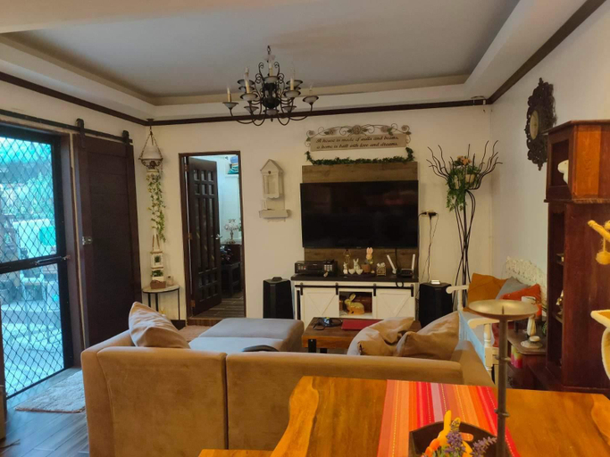 Public Area, AC House near Padre Pio w/parking, Santo Tomas