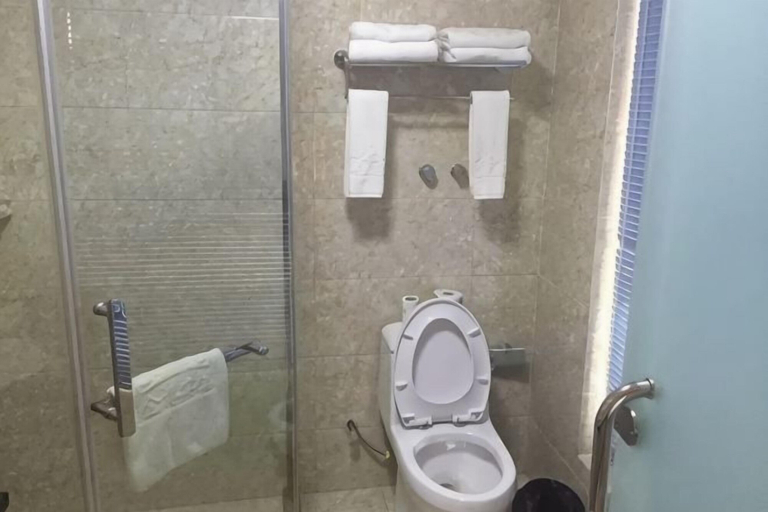 Bathroom 5, Jinzun Hotel, Huzhou