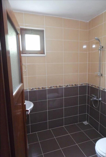 Bathroom 5, Balkon Pansiyon, Maçka