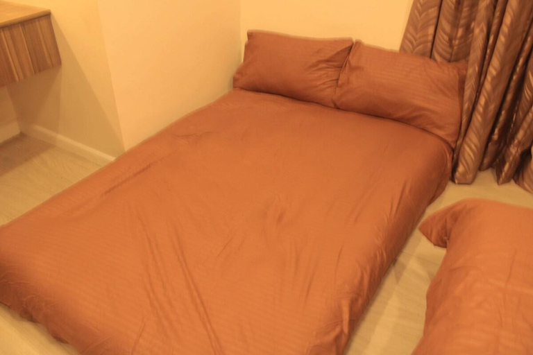 Bedroom 2, A2J Luxury 2BR Suite Near High Street BGC Taguig, Taguig