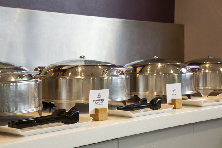 Food & Drinks 5, Holiday Inn Express Dunstable by IHG, Central Bedfordshire