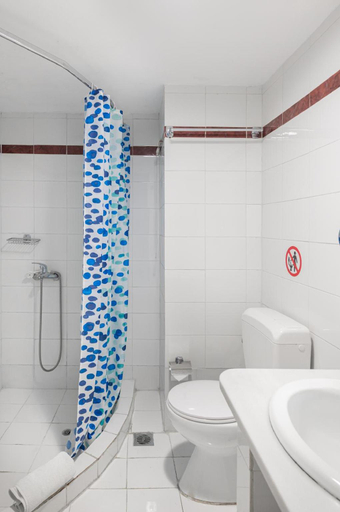 Bathroom 4, Diros Hotel, Attica