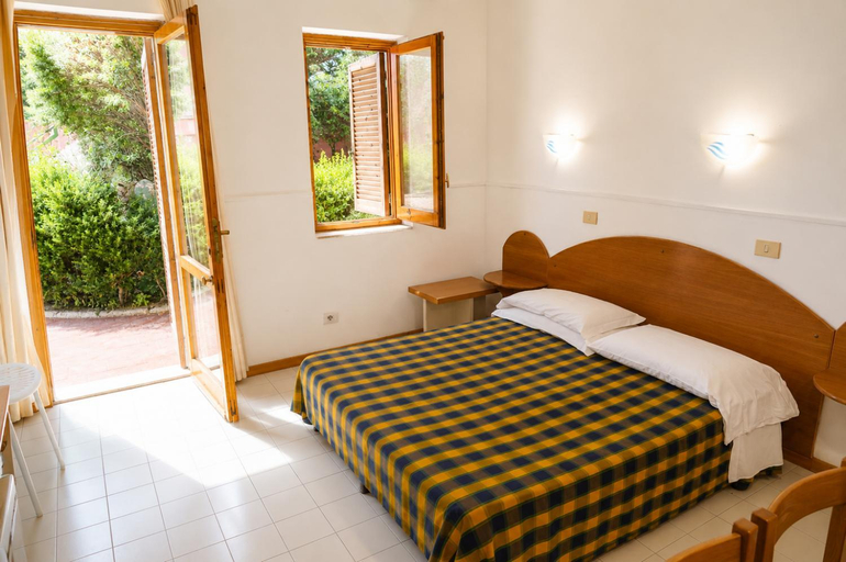 Bedroom 1, Residence Letojanni Taormina, Messina