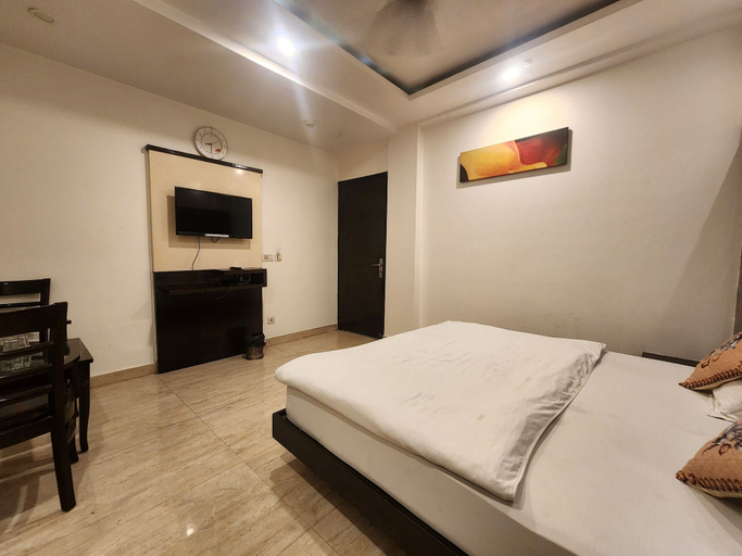 Room 5, Oly Hotel Ruhaan Near New Delhi Railway, Delhi