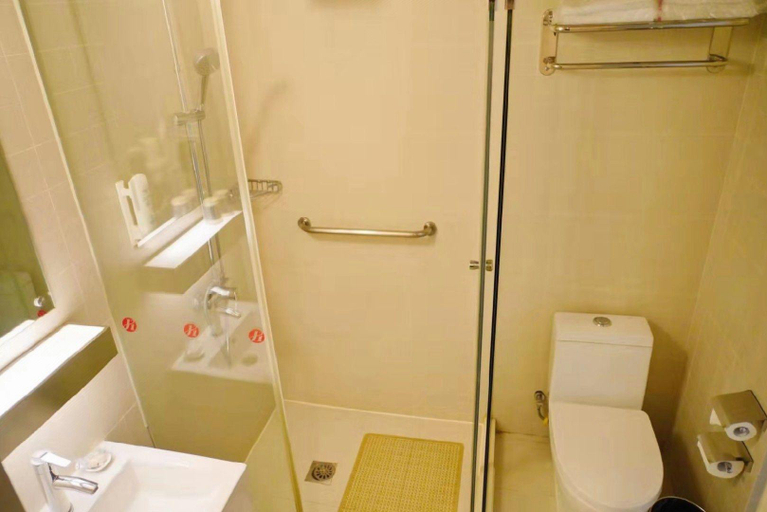 Bathroom 4, Jinjiang Inn Select Shanghai Expo Park Dezhou Road, Shanghai