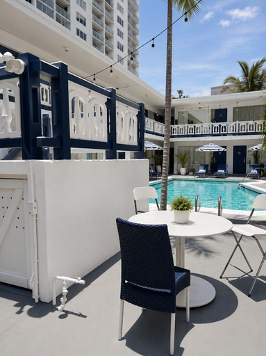 Pool 3, Beautiful Deluxe Queen Room, Broward