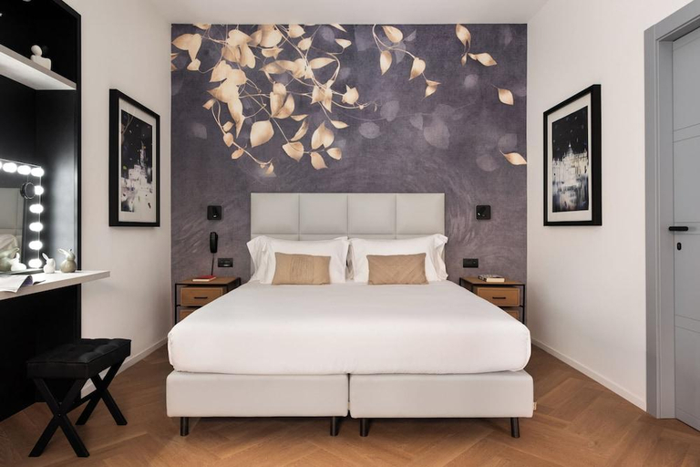 Bedroom 3, At 41, Roma