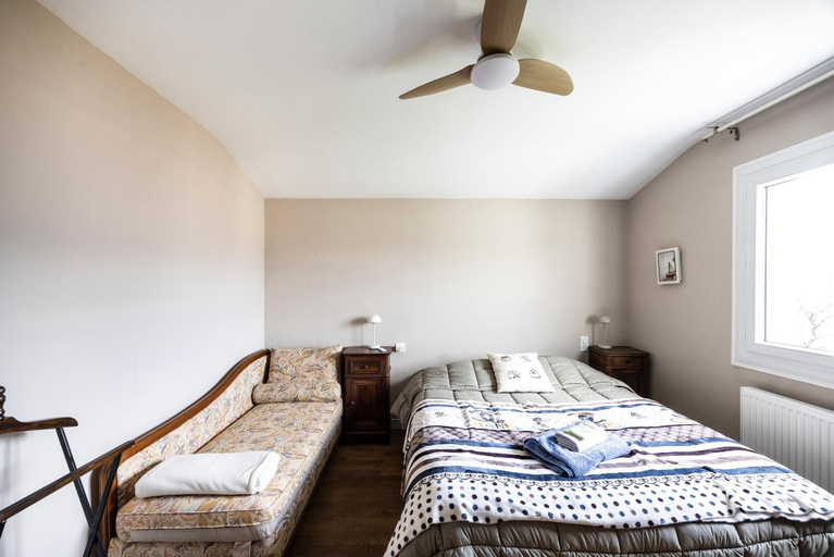 Bedroom 2, Chalet Les Tourelles, Savoie