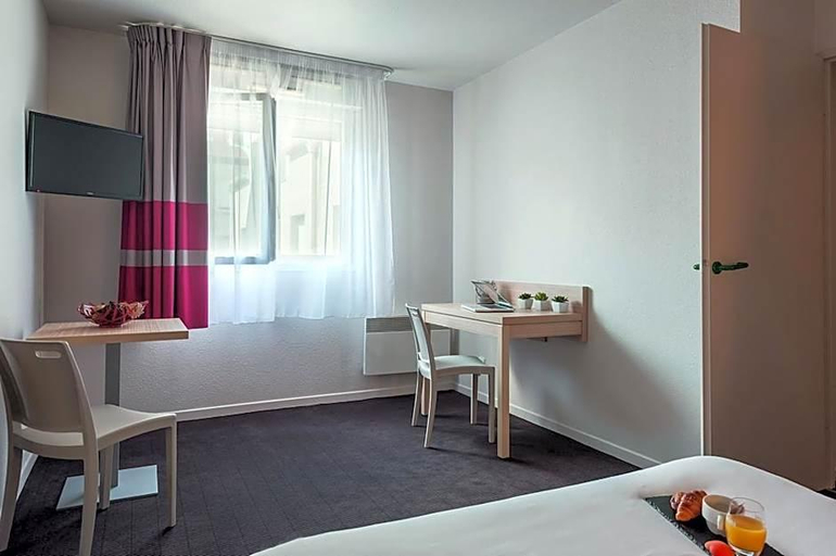 Bedroom 3, Appart'City Confort Lyon Part-Dieu, Rhône