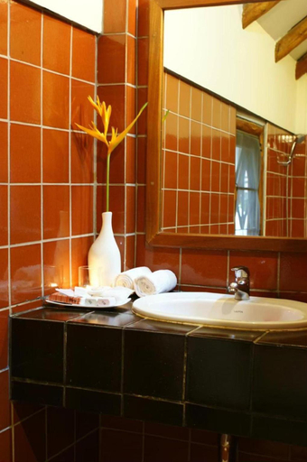 Bathroom 4, Botany Beach Resort Pattaya, Sattahip