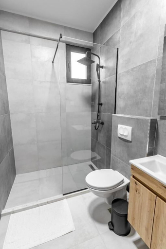 Bathroom 3, Casa Bianca
