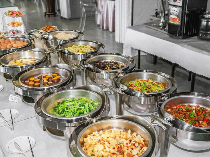 Food & Drinks 5, Metropolo Hotel Yining Development Zone Hanma Building, Ili Kazakh