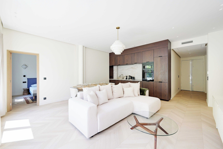 Living area 3, Modern a/c - 2bdr/4p Flat - Montorgueil, Paris