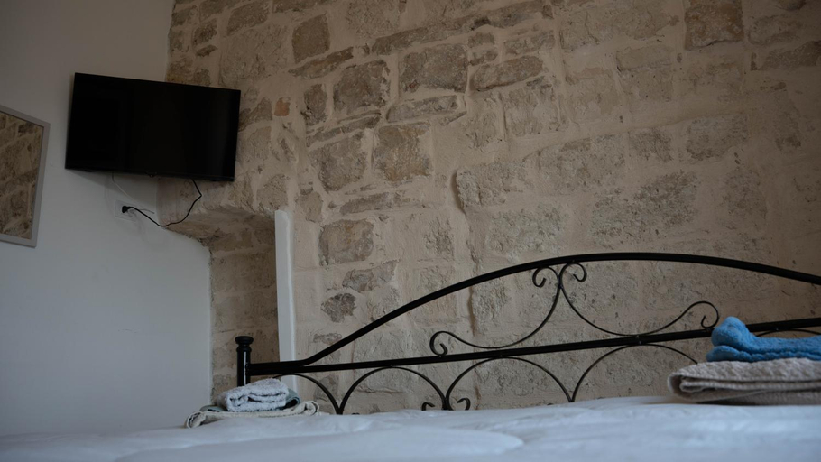 Bedroom 2, Intra Moenia, Barletta-Andria-Trani