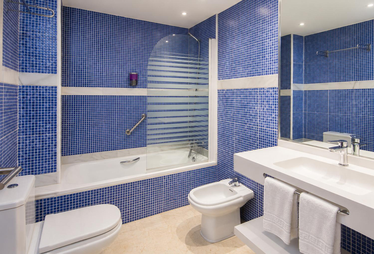 Bathroom 4, Benalmadena Palace Spa, Málaga