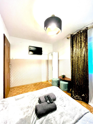 Sport & Beauty, ClickTheFlat Solidarnosci City Center Apart Rooms, Warsaw
