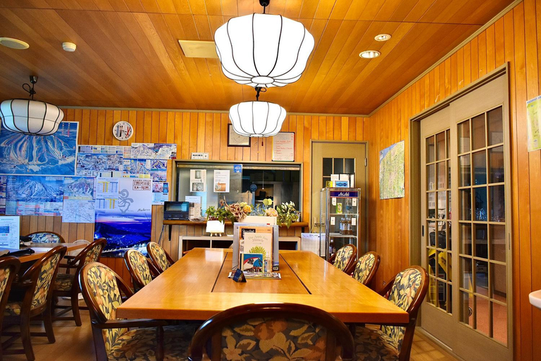 Food & Drinks 4, Echoland Madarao エコーランド斑尾 All en-suite rooms & a free 3-minute shuttle to the ski resort, Myōkō